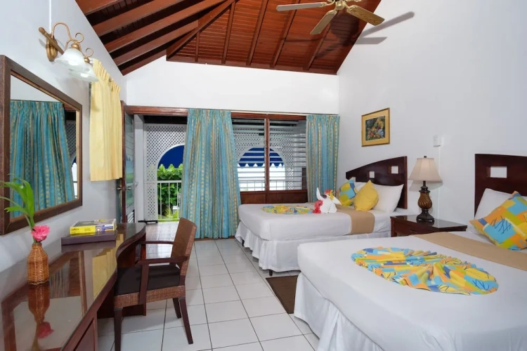 Standard Double room with view