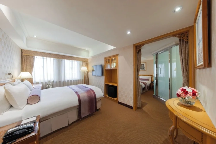 Deluxe Quadruple room