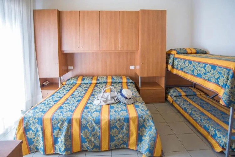 Standard Quadruple room