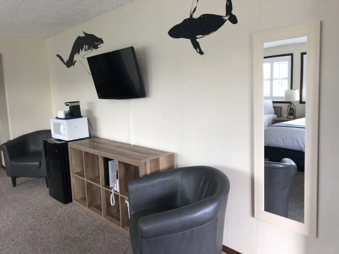Lamplighter Inn
