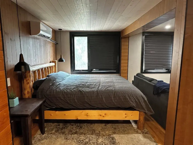 Beamsville Rustic Modern Suites