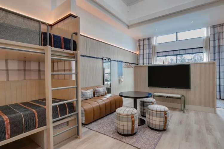 Moxy Banff