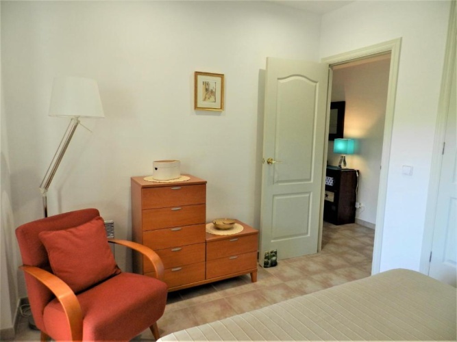 3 Bedrooms Apartment