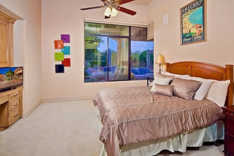5 Bedrooms Villa with balcony