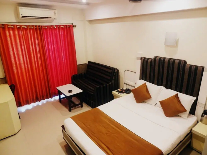 Hotel Vishal Plaza