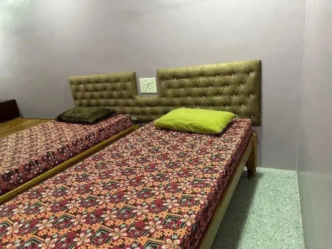 Anandha Lodge