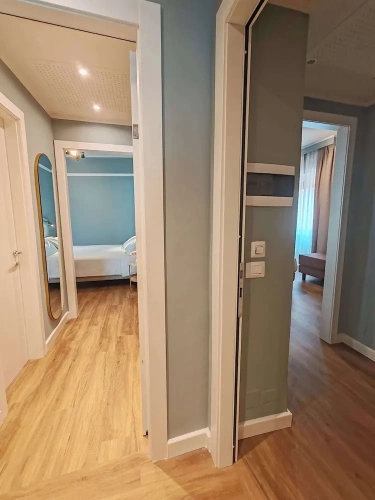 Standard Quintuple Family room
