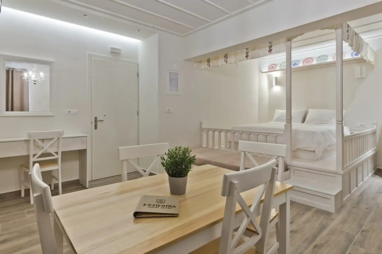Posidonia Luxury Suites