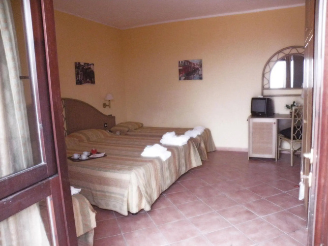 Villaggio Porto Rhoca