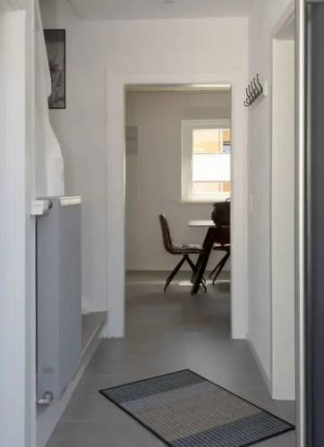 Elas Place Modern Retreat