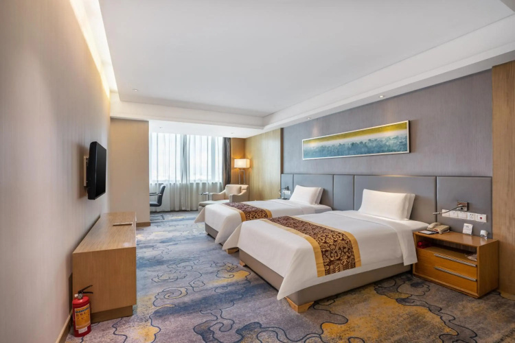 Guangzhou Pearl River International Hotel （Yijing Lu Metro Station）