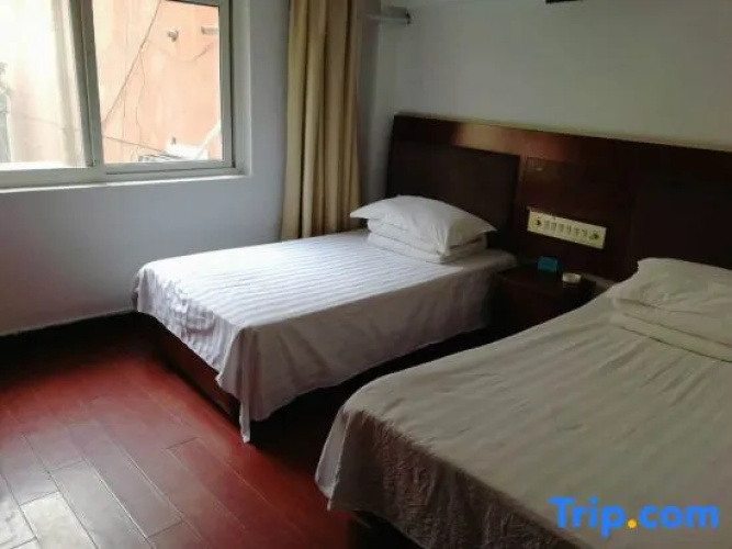 Shanghai Dingjia Hotel