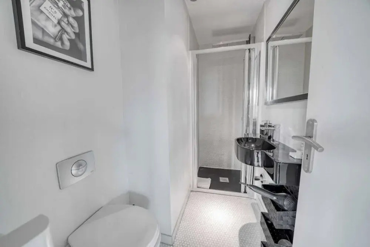 Apartment in Paris for 2 People
