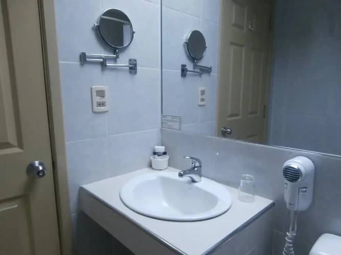 1 Bedroom Suite