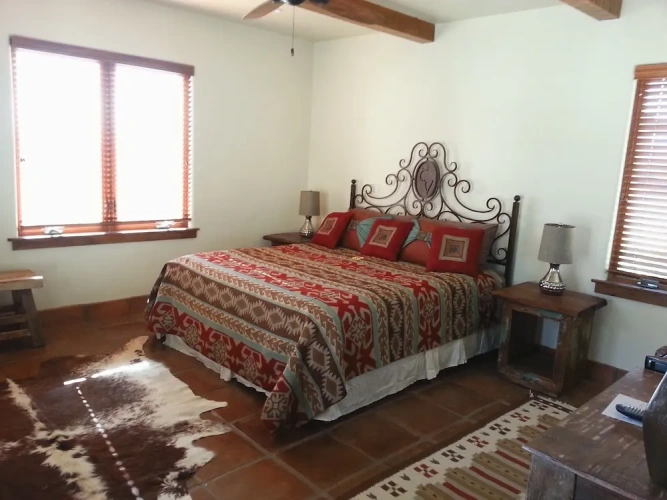 Deluxe Double Basement room with garden view