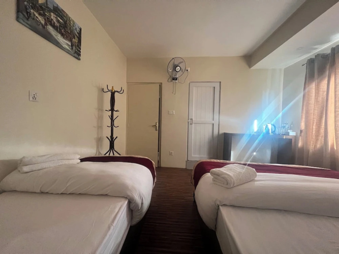 Hotel Down to Earth