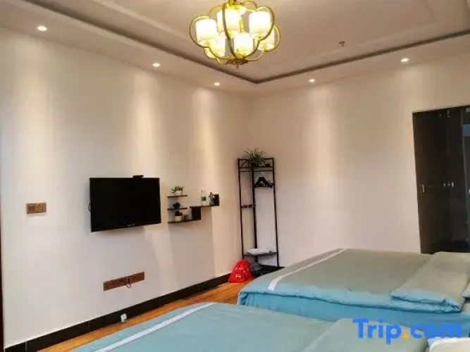 5 Bedrooms Suite