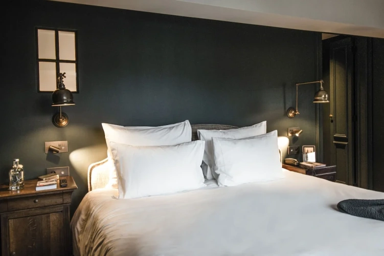 18 Double Suite