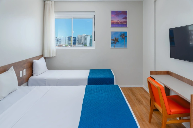 Standard Triple room