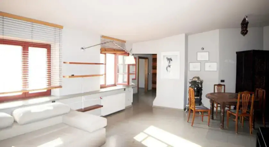 INApartments Classic Riverside