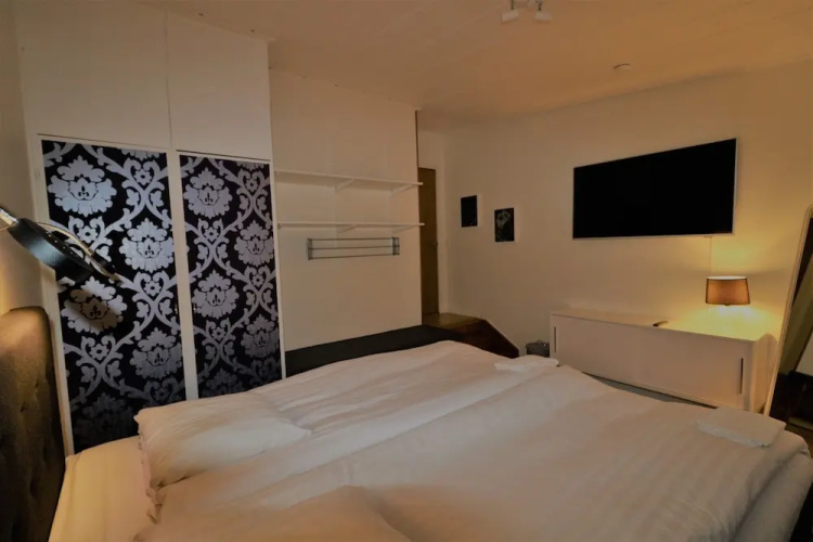 RIBO Apartment Aurora