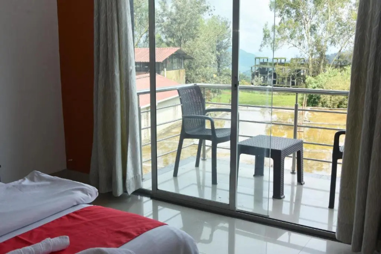 Hotel High Five
