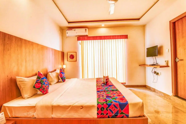 Fabhotel Vista Suites