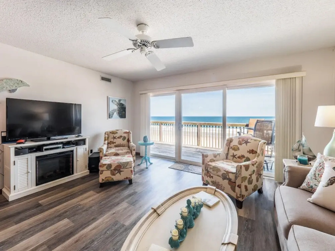 Queens Grant by Topsail Realty