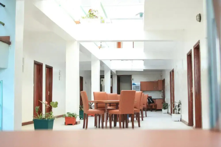 Sadili Oval B & B
