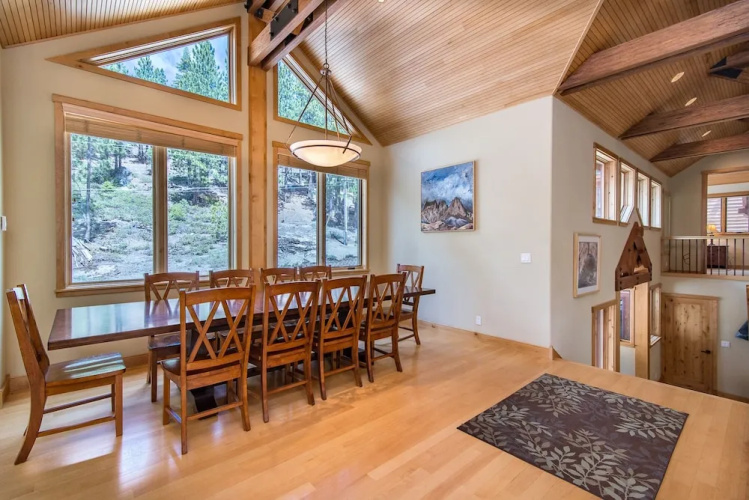 Extravagant Mountain Lodge at Heavenly by RedAwning