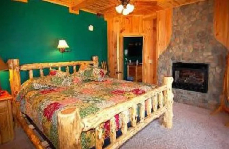 White River Lodge Bed and Breakfast