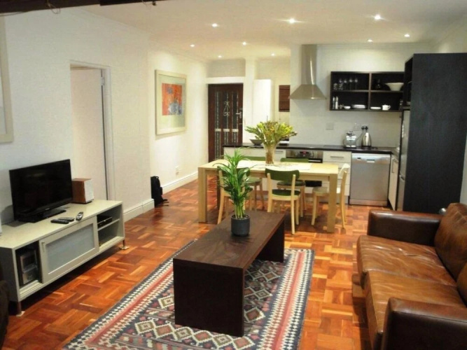 Connemara Court