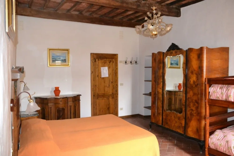 Classic Quadruple room
