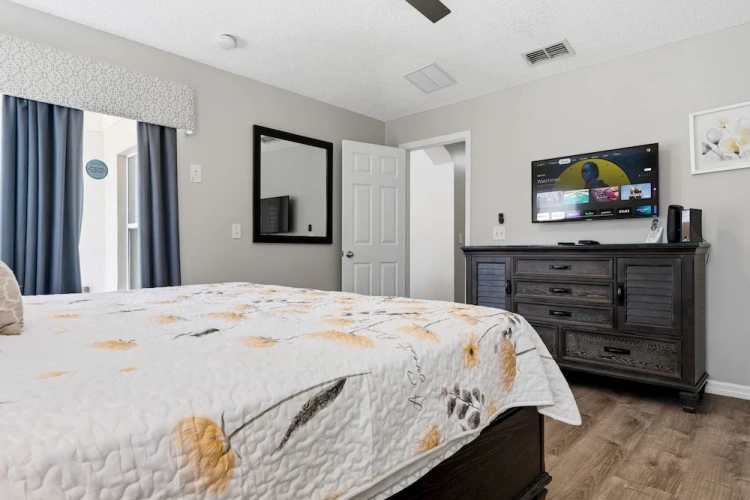 4 Bedrooms Family Cottage