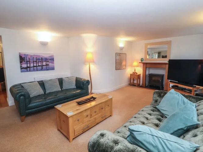Huntingstile Lodge
