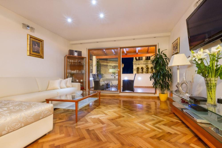 Luxury Apartment Matkovic