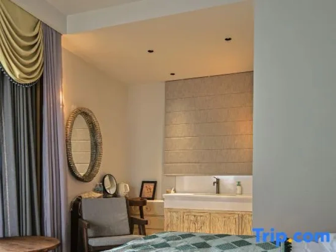 1 Bedroom Suite