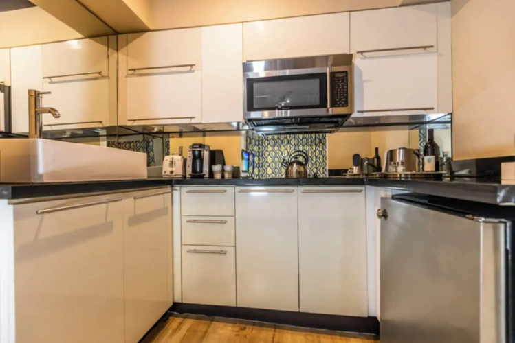 The Shoreline Suites