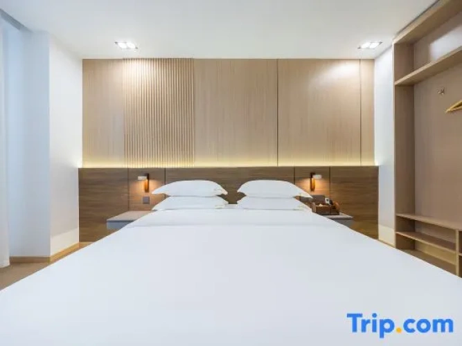 Standard Double room with view