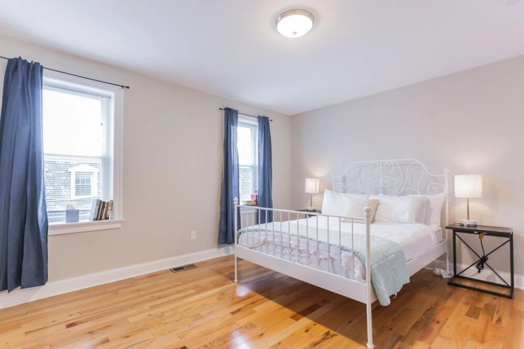 2342 Catharine