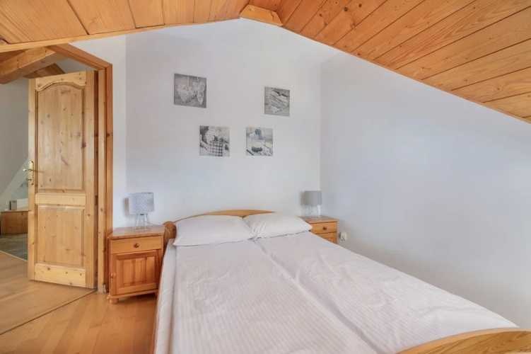 Highlander Nedzy Kubinca by Renters