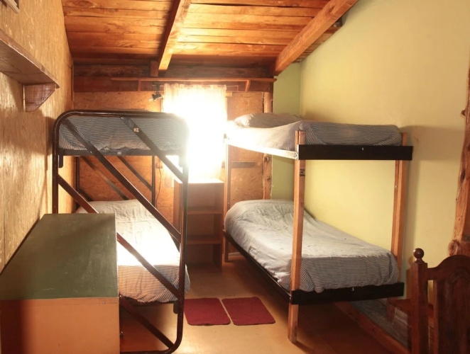 Hostel y Camping Los Coihues