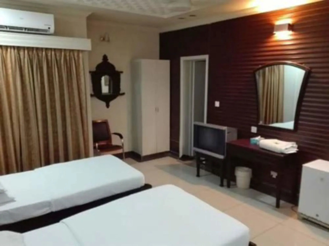 The Nishat Hotel Gulberg
