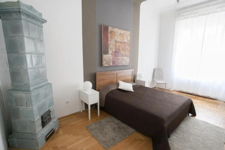 Royal Center Apartment