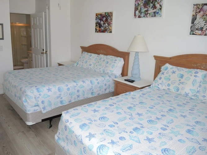 Beautiful Ground Floor Golf Resort Villa 1503 Steps from the Pool by RedAwning