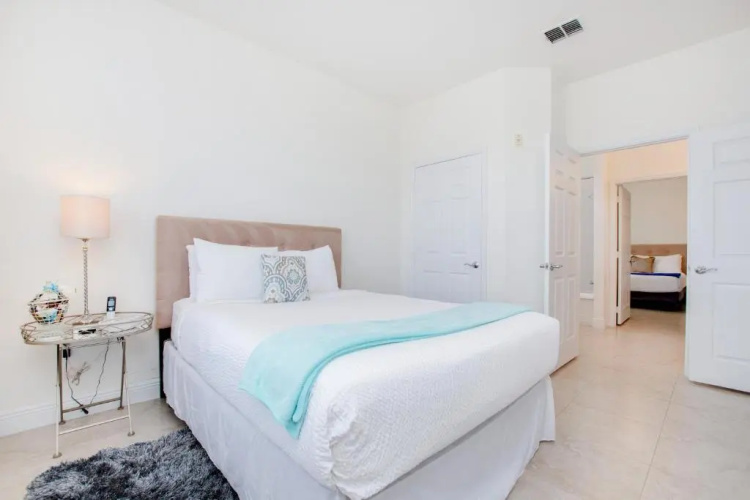 Updated Condo Near Conv Ctr, I-drive & Universal!