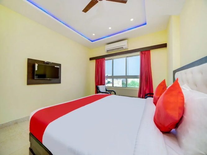 Oyo 40720 Hotel Srs Regency