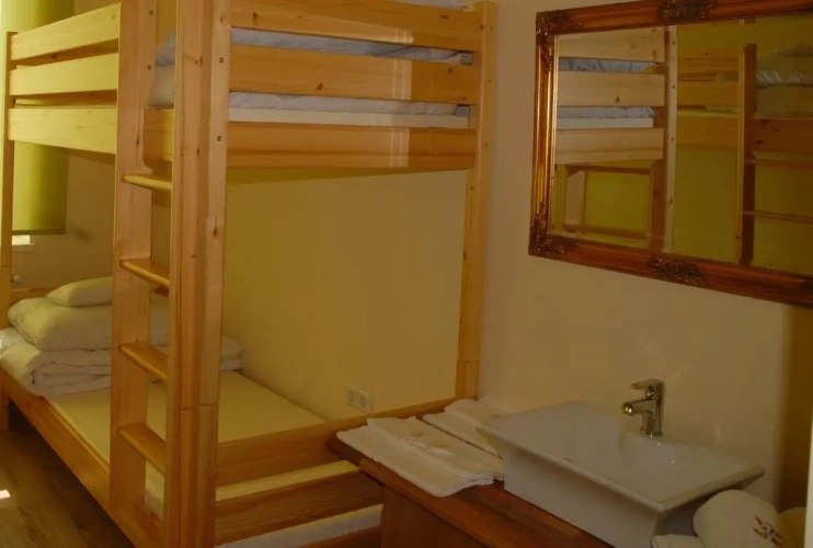 Economy Quadruple room