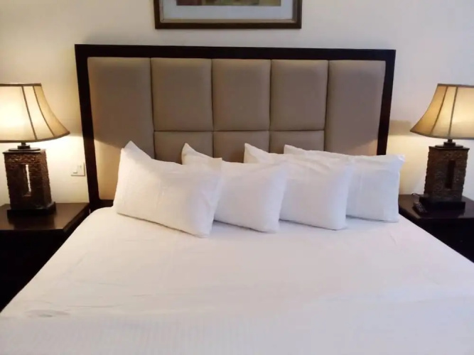 Dees Hotels Apartment & Suites