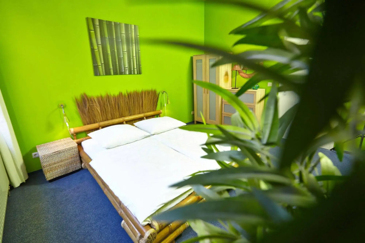 LaLeLu Hostel
